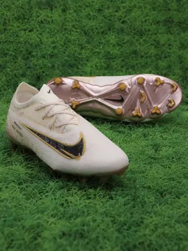 Nike Phantom GX Elite FG Football Boots