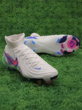 Nike Phantom Luna II Elite SE FG Football Boots