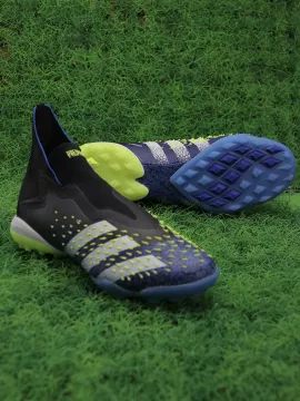 adidas Predator Freak+ TF Football Boots