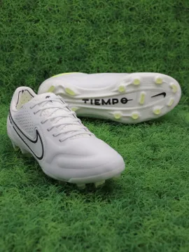 Nike Tiempo Legend 9 Elite FG Football Boots